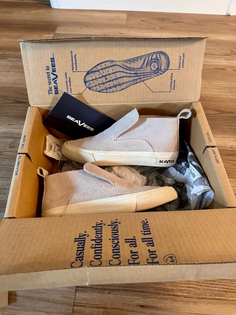 SeaVees Cream Suede Slip-On Sneakers Size 6.5